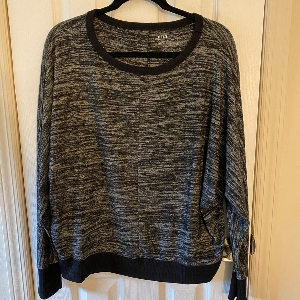 Sweater woman’s